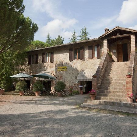 מונטיצ'יאנו Albergo Ristorante Da Vestro מראה חיצוני תמונה