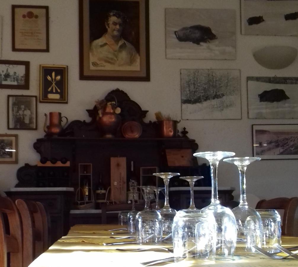 מונטיצ'יאנו Albergo Ristorante Da Vestro מראה חיצוני תמונה